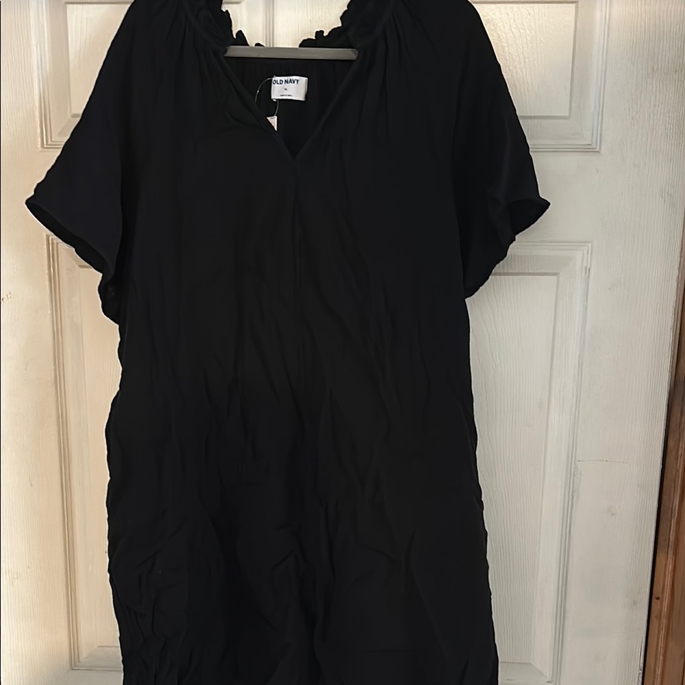 Old Navy Black Ruffle Neck Dress w/ Pockets